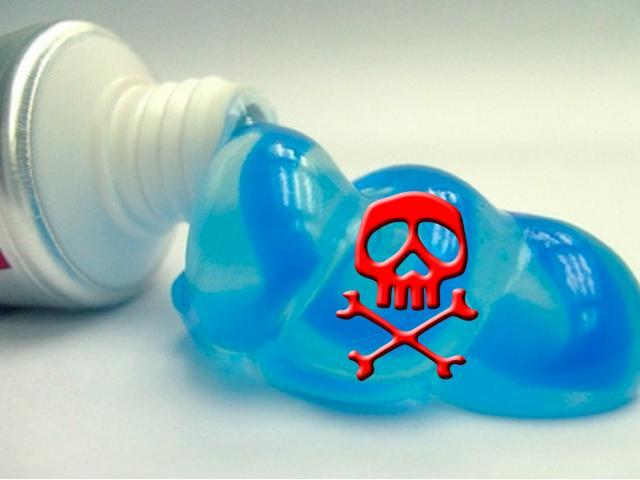 Change Your Toothpaste To Reduce Toxins